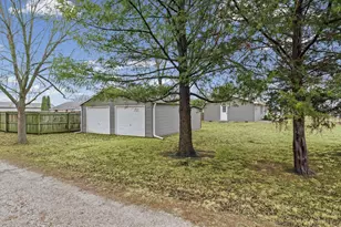 320 S Guthrie St, Gibson City, IL 60936 - Photo 27