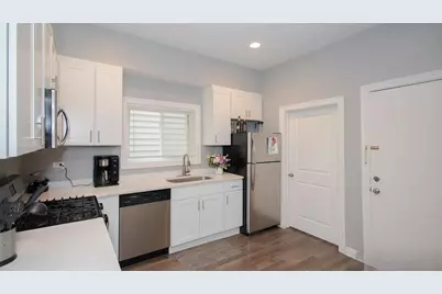 1938 N Rockwell Street #1, Chicago, IL 60647 - Photo 7