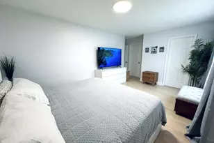 952 E Old Willow Rd, Prospect Heights, IL 60070 - Photo 9