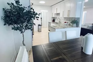 952 E Old Willow Rd, Prospect Heights, IL 60070 - Photo 5