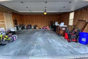 435 Waveland Ave, Rockford, IL 61102 - Photo 11