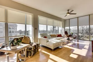 525 Kedzie Ave, Evanston, IL 60202 - Photo 3