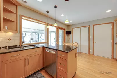 996 N Apple Tree Court, Palatine, IL 60067 - Photo 7