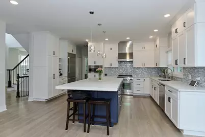 17W060 Burr Oak Lane, Willowbrook, IL 60527 - Photo 9