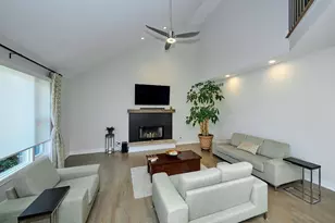 17W060 Burr Oak Ln, Willowbrook, IL 60527 - Photo 15