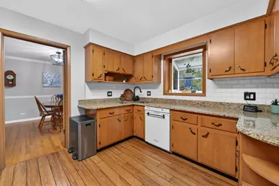 28W075 Aurora Avenue, Naperville, IL 60540 - Photo 17