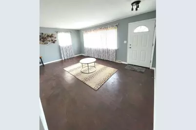 813 Valley Stream Drive #D, Wheeling, IL 60090 - Photo 3