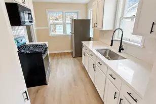 [Address not provided], Waukegan, IL 60085 - Photo 5