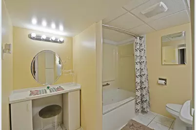 5238 N Moody Avenue, Chicago, IL 60630 - Photo 13