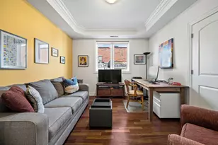 840 W Roscoe St, Chicago, IL 60657 - Photo 17