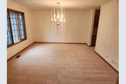 6808 Scotch Pine Trail, Darien, IL 60561 - Photo 9