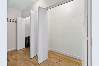 1324 W Huron Street #4R, Chicago, IL 60642 - Photo 15