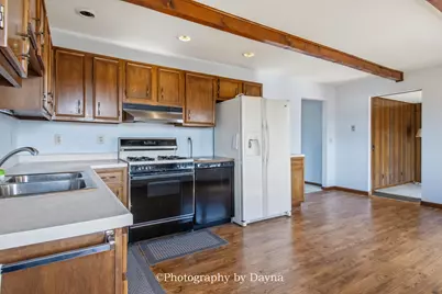 7302 E 3500S Road, Saint Anne, IL 60964 - Photo 5