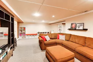 1620 Glacier Pkwy, Algonquin, IL 60102 - Photo 15