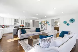 6802 Church St, Morton Grove, IL 60053 - Photo 5