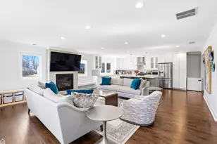 6802 Church St, Morton Grove, IL 60053 - Photo 3