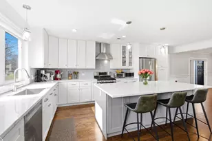 6802 Church St, Morton Grove, IL 60053 - Photo 9