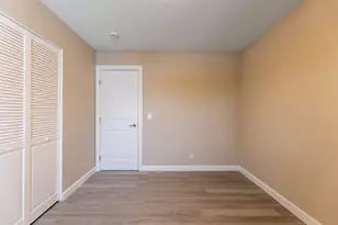 1616 Wilcox St, Crest Hill, IL 60435 - Photo 9