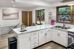 1010 W Atlantic Ave, Waukegan, IL 60085 - Photo 9