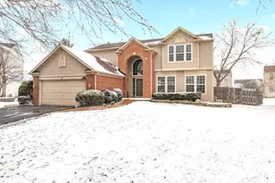 7 Pampas Ct, Bolingbrook, IL 60490 - Photo 1