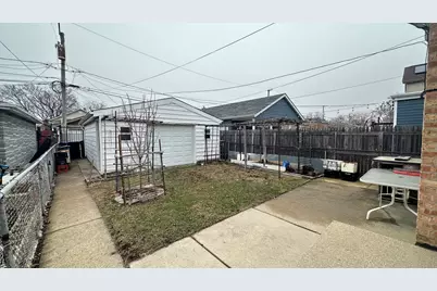 4819 W Winnemac Avenue, Chicago, IL 60630 - Photo 19