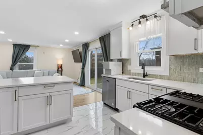 603 Harris Drive, Buffalo Grove, IL 60089 - Photo 7