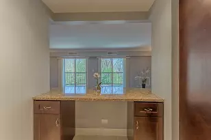 1615 E Central Rd, Arlington Heights, IL 60005 - Photo 9