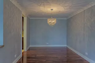 1615 E Central Rd, Arlington Heights, IL 60005 - Photo 5