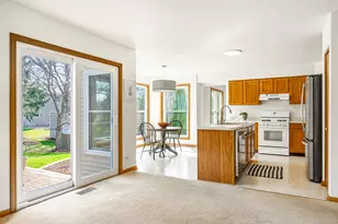 311 Briarwood Ln, Algonquin, IL 60102 - Photo 11