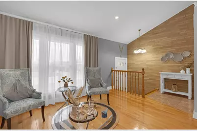 9356 N Parkside Avenue, Des Plaines, IL 60016 - Photo 3