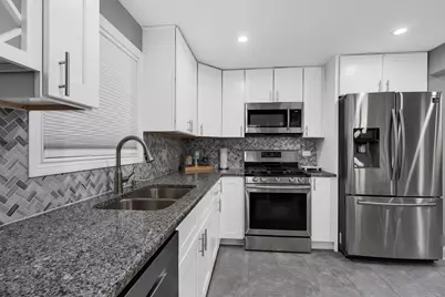 9356 N Parkside Avenue, Des Plaines, IL 60016 - Photo 19