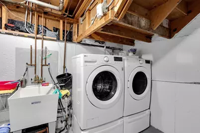 9356 N Parkside Avenue, Des Plaines, IL 60016 - Photo 23