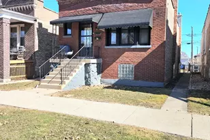 1515 S 57th Ct, Cicero, IL 60804 - Photo 1