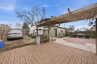 5237 S Fairfield Ave, Chicago, IL 60632 - Photo 7