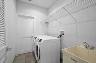 1938 N Ridgeway Ave, Chicago, IL 60647 - Photo 37