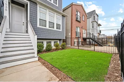 1938 N Ridgeway Avenue, Chicago, IL 60647 - Photo 3