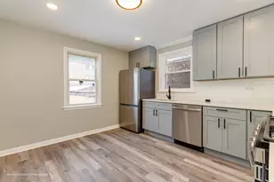 8367 S Baltimore Ave, Chicago, IL 60617 - Photo 7