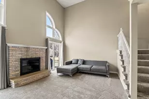 7720 Richardson Ln, Tinley Park, IL 60487 - Photo 11