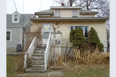 302 161st Street, Calumet City, IL 60409 - Photo 1