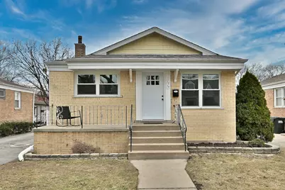 8834 S Albany Avenue, Evergreen Park, IL 60805 - Photo 1