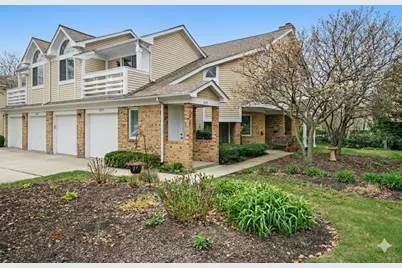 1029 Courtland Drive, Buffalo Grove, IL 60089 - Photo 1