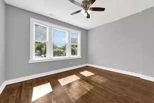 5242 S Damen Ave, Chicago, IL 60609 - Photo 9