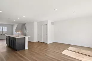 6510 Linden Trl, Wonder Lake, IL 60097 - Photo 9