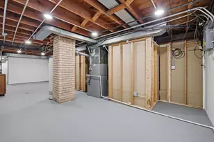 5627 Main St, Downers Grove, IL 60516 - Photo 39