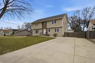 10608 Drummond Ave, Melrose Park, IL 60164 - Photo 3