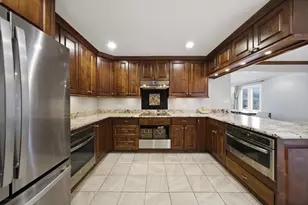 10608 Drummond Ave, Melrose Park, IL 60164 - Photo 11