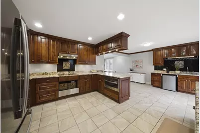 10608 Drummond Avenue, Melrose Park, IL 60164 - Photo 13