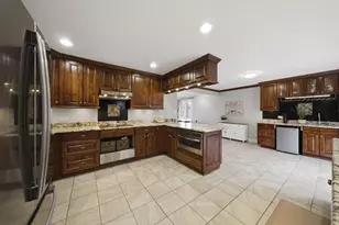 10608 Drummond Ave, Melrose Park, IL 60164 - Photo 13