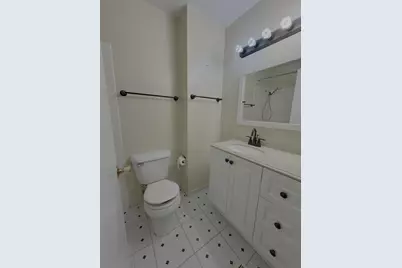 [Address not provided], Wheeling, IL 60090 - Photo 13