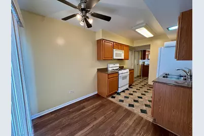 [Address not provided], Wheeling, IL 60090 - Photo 5